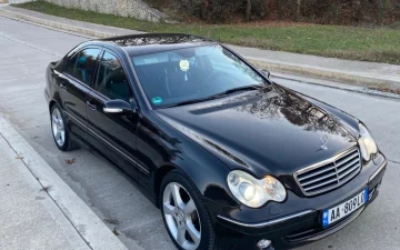 Mercedes Benz 203 (AA809LO) 
