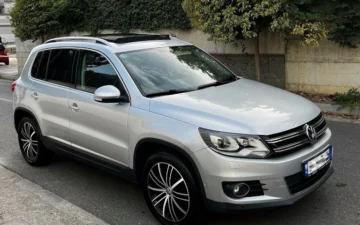 Volkswagen Tiguan (AB674OU) 